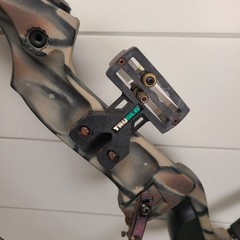 Vintage Bear First Strike XL Archery Compound Bow Camo