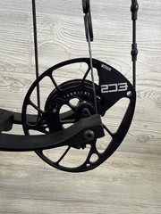Used PSE Mach 30 DS EC2 Black Right Handed 24.5-30″ 60/70#