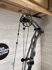 Used Hoyt RX-9 Right Handed 29″ 60-70# Tombstone