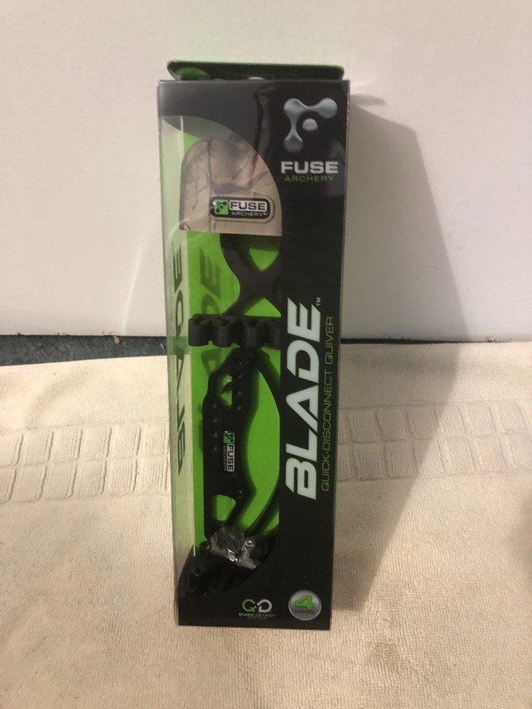 New Fuse Archery Blade Quick-Disconnect 4 Arrow Quiver Realtree Xtra 1319343