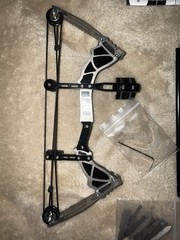 9.5″ Mini Compound Bow and Arrow Set with 12 Arrows Target Shooting Archery Toy