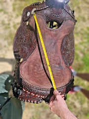 Circle Y Equitation/Show Saddle 16.5″