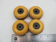 UNKNOWN 2000s SKATEBOARD WHEELS 52MM
