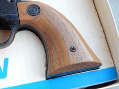 Vintage Daisy «Spittin’ Image» Single Action 12 Shot Repeater BB Six Gun Parts