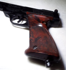VINTAGE CROSMAN MODEL AIR PISTOL 454 .177 CAL. BB GUN READ!!!!