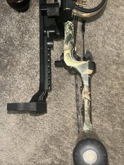 PSE Stinger NI Compound Bow 25-30″ DRAW 70# RIGHT HANDED