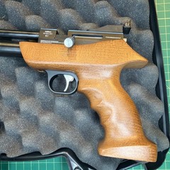 Diana Airbug .22 Caliber Co2 Pellet Pistol w/hard Case, Sight, Mag. New Other