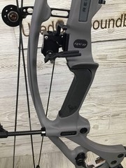 Hoyt RX-8 Left Handed Custom 40-50 lb Tombstone Riser – Elevated 2 Limbs Package