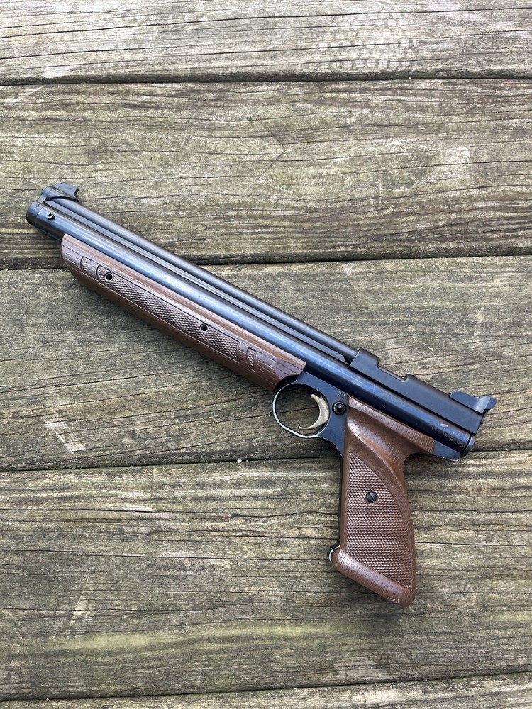 Vintage crosman 1377 american classic . 177 Cal pump air pistol/works great