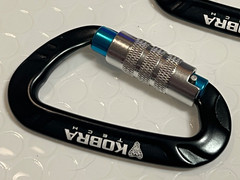 2 Kobra Tech Aluminum Carabiner 3″ D Shape, Loading Capacity 12 KN (2698 lb.)