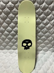 💀 ZERO x “3 SKULL BLOODY” Glow In The Dark Deck – 8.5” [ULTRA LIMITED RUN OF 5]