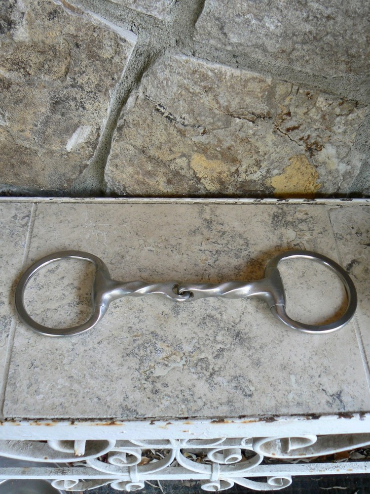 Vintage Eggbutt Slow Twist Jointed Snaffle Bit 5 1/4″ Unbranded Unknown Origin