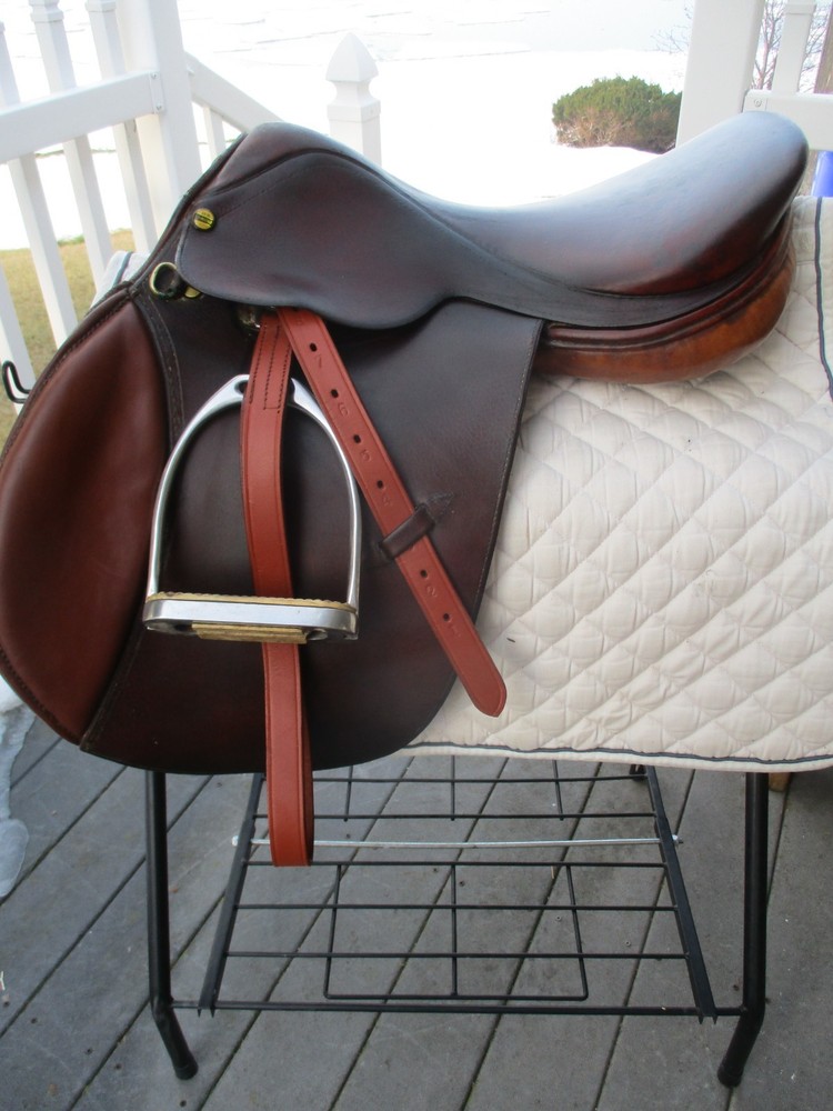 16.5» NARROW HENRI DE RIVEL ADVTG CC JUMP ENGLISH SADDLE w NEW LEATHERS & IRONS