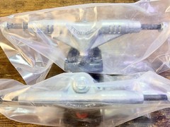 Vintage NOS Gullwing Sidewinder Trucks 9” Wide Raw 80s Skateboard Trucks Mint