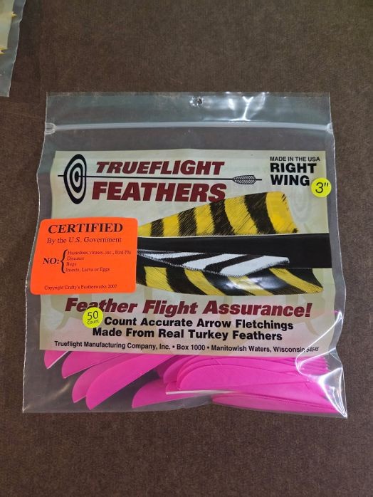 Trueflight Feathers «3» Parabolic LW or RW dozen or 50 Count packs