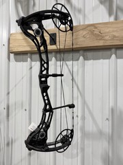 Bowtech CP28, RH, #70, 24.5″-30″ DL, Black