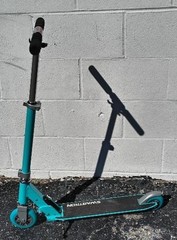 SWAGTRON K1 Kick Scooter Children & Teens Foldable Light Blue Free US Ship