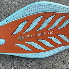 Razor RipStik Classic Board Carving Skateboard 360° Wheels Kids Blue Orange