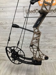 Used Mathews Lift X 29.5 Right Hand Earth Riser/Black Limbs Bow 27.5/60