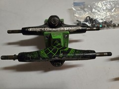 Thunder Trucks and Wheels Set of 2 Spitfire Shake Junt Wheels Skateboard