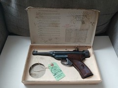 NOS VINTAGE HY SCORE PRO TARGET .177 CAL PELLET AIR PISTOL IN ORIGINAL BOX NICE