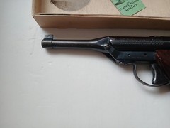 NOS VINTAGE HY SCORE PRO TARGET .177 CAL PELLET AIR PISTOL IN ORIGINAL BOX NICE