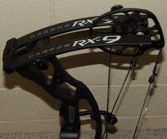 2025 Hoyt Carbon RX9 Bow -70 lb Limbs- Black Finish – RX-9 – Right Hd- Black Out