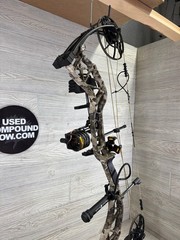 Bear Whitetail Legend XR 70# Right Hand Package