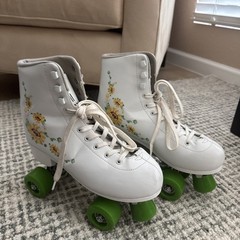Gonex Size 8 Women’s Sunflower Skates