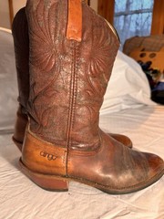 Vintage Dingo Men’s Brown Leather Western Equestrian Boots 11D 85183 5905