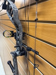 Bear Legit Maxx RH Compound Bow – 14-30”, 10-70# – Item 6019
