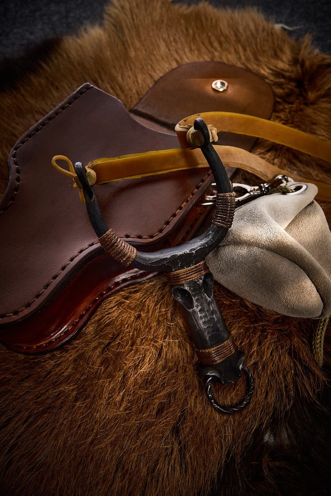 Handforged Steel Slingshot, Blacksmith, High-Quality Slingshot, Bushcraft Gear