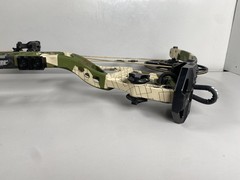 Bear Archery Right-Handed 55-70 Draw Weight Redeem Compound Bow – Emerge 2.0