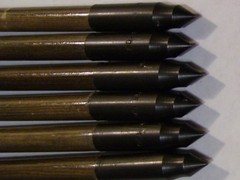 6 MATCHED WOOD ARROWS 31″