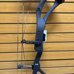 Item 3847 PSE Archery Compound Bow – Sicario – RH – Black – #70 – 24.5”-30” DL