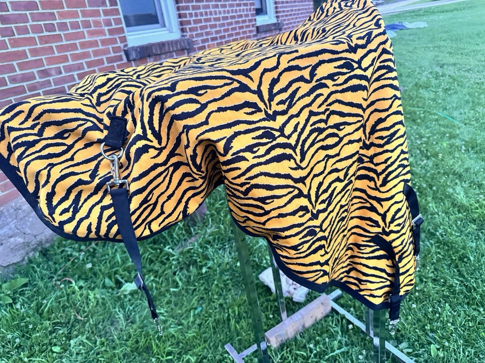 DuraLast By Schneider Animal Print Horse equine Neck Cover Blanket Unused