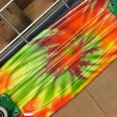 New Globe Bantam Graphic ST Tie Dye Complete Skateboard – 6in x 23in