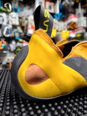 🧗 La Sportiva Finale Climbing Shoes Mens 12 / EU 45 – Vibram Sole Orange Black