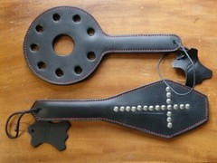 Round or Coffin Black Leather Mini Paddle GOTH GOTHIC – NEW HORSE TRAINER