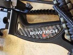 Bowtech Prodigy Rh 60 Lb 29″ Draw TACTIC CBE 3 Pin Bstinger Stabilizer W Sling