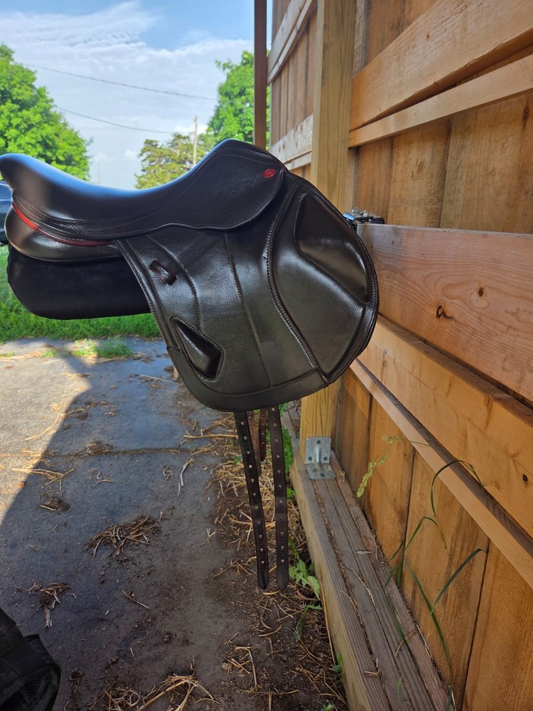 kent & masters Monoflap Saddle 17 wool flocked- Changeable gullet