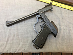 Vintage 1975 dated Polish Predom- Lucznik Air gun PISTOL .177 Cal w/ holster