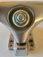 Set Gullwing Longboard Neil Carver Charger Trucks 50° + Arbor Slalom Wheels-NICE