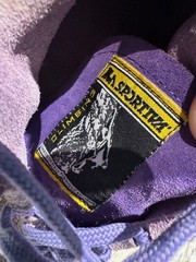 LA SPORTIVA Mythos Purple Rock Climbing Shoes Women’s Size 39 / US 8.5 Italy GUC