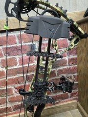 Hoyt VTM 31 Origin Camo, RH, 60-70 Lbs. 25-30 in. Loaded, Exellent Condition!