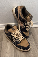 Travis Scott X Nike Dunks (used without box)