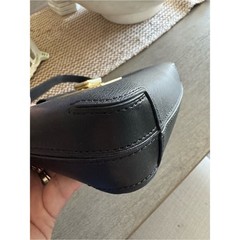Lacoste women’s Amelia leather shoulder bag