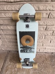 GLOBE BIG BLAZER SKATEBOARD . 5 X 10 X 32