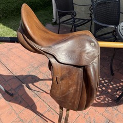 Benz München Grand Prix Spezial 17” Jump Saddle Close Contact Germany