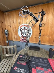Prime RVX+ 34 Bow. Right Hand. 60-70lbs. Morel color. Brand New with warranty.